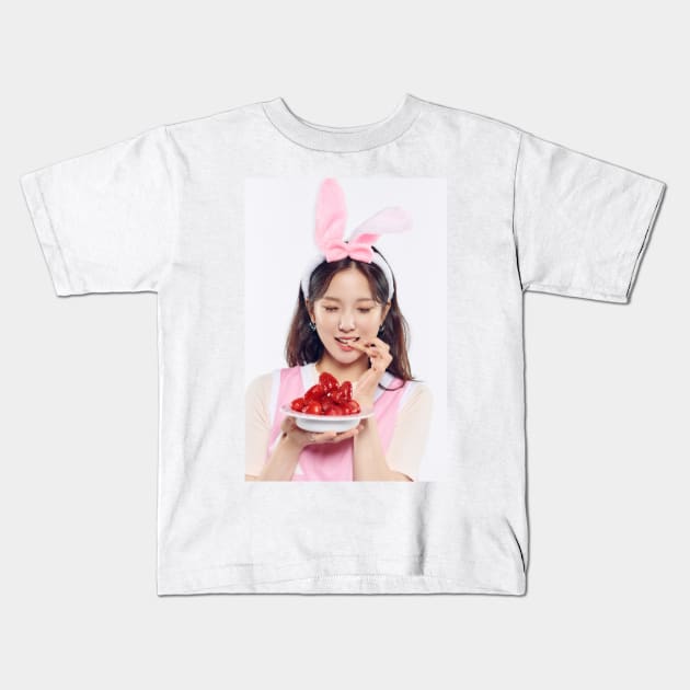 Choi Yujin Kids T-Shirt by rafand23